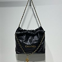 CHANEL 新款22 Bag 金字菱格紋亮面小牛皮迷你斜背包(黑色) AS3980 B08037 94305 歷史價格詳細信息