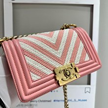 CHANEL 23新款布面Kelly鏈條包 23K最火的壹只包包來咯時尚就是壹個輪回～ 歷史價格詳細信息