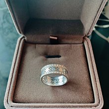 義大利專櫃精品名牌Maurizio Pecoraro米蘭秀款 宮廷米白光澤細緻純絲桑蠶絲真絲高貴典雅寶石水晶串珠重工刺繡 超美女神抓褶名媛貴氣真絲美衫上衣 歷史價格詳細信息