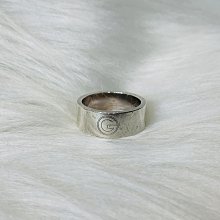 (二手品）GUCCI 古馳 Interlocking 花朵雙G 銀戒指 復古戒指 情侶戒指 577263 歷史價格詳細信息