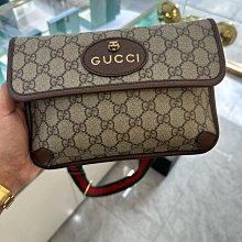 款式：古馳Gucci滿印提花羊毛毛衣顏色：圖片色尺碼：S-XXL面料：羊毛：全套無性別區分 男女同款 NO15919 歷史價格詳細信息