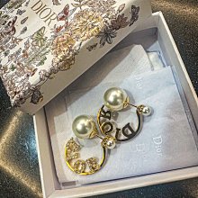 CD Dior 經典老花設計T恤 上衣 別緻帶品牌標誌 老花拼接 純棉簡單最百搭 休閒高級❤️男女同款 歷史價格詳細信息