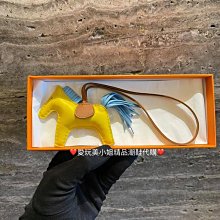 【Hermes R.M.S卡包】 愛馬仕Evercolor小牛皮卡包 型號：515手掌紋 采用empson牛皮製作而成 - 按扣開合 - 每側2個卡槽 金屬質感 歷史價格詳細信息