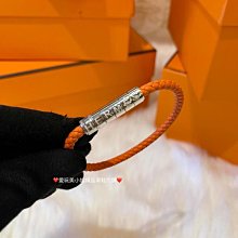 Hermes 愛馬仕 Hermès Parade 90 cm手工捲邊斜紋真絲方巾(白/藍/粉紅) 歷史價格詳細信息