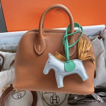 （售出）Hermes herbag 暗紅色 歷史價格詳細信息