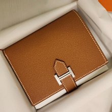 『名品館』L*路*新款草莓白巧克力系列手提包 時尚百搭單肩斜挎包 潮洋氣鏈條包 腋下包 小眾設計梯型包0315 歷史價格詳細信息