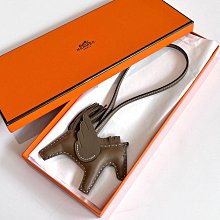 【翰貝格名牌館】全新真品 Hermes Rodeo Pegase PM 櫻花粉/茶色/奶油白 小型 飛馬 吊飾 預購 歷史價格詳細信息