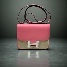 Herme*置物托盤 黑胡桃木，如深夜中的星光般神秘，著裝著這樣的奢華與天際。 歷史價格詳細信息