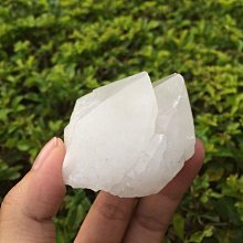 正天然巴西原礦 頂級巴西 正土型 骨幹紫鈦晶洞 薄邊大口納財型 骨幹紫鈦 稀有正土型 頂級紫骨幹鈦晶洞 重量9.3公斤 歷史價格詳細信息