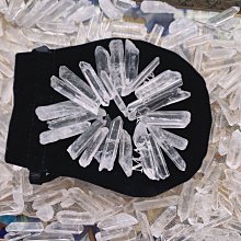 天然礦石 100克裝 (紫水晶.黃瑪瑙.紅瑪瑙.綠碧玉.透明琉璃.黑虎眼.黃虎眼.白水晶.東陵玉.青金石) 歷史價格詳細信息