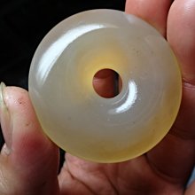 《藍晶寶石玉石特賣區》→〈項鍊系列〉→天然超玉化清透明顯菊花玉髓特大水滴形項鍊〈佛教七寶之一〉→W99 歷史價格詳細信息