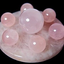 ＊☆彩晶坊☆＊【優質天然星光粉晶球52mm200克附送球座ME11】質地粉嫩透紅~ 歷史價格詳細信息