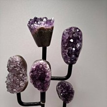 紫水晶座 Natural Uruguay amethyst block 天然烏拉圭紫水晶座(重2030克，高23.0公分含附贈木座)擺件 紫水晶高檔黑紫色 歷史價格詳細信息