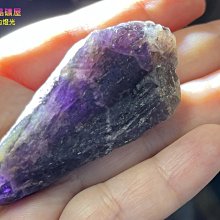 ***原礦屋*** 天然螢光礦物！A級無處理印尼優質藍珀原礦 (紫外燈下有藍螢光反應)！(琥珀、蜜蠟、招財、冥想、靈修) 歷史價格詳細信息