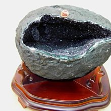 [S.D.小晶洞專賣店]烏拉圭變種異相紫水晶洞{閃閃發亮}-重:8.4KG- @金黃色@ 歷史價格詳細信息