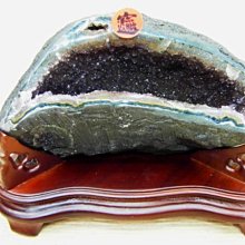 [S.D.小晶洞專賣店]烏拉圭變種異相紫水晶洞{閃閃發亮}-重:8.4KG- @金黃色@ 歷史價格詳細信息