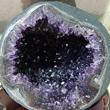 ~shalin-crysta~夢幻骨幹水晶~136公克(2)~雙尖綠色亮皮稀有~主正財~含綠幽~低價起標! 歷史價格詳細信息