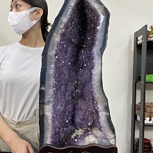 天然巴西紫水晶洞，觀音形象，50公斤重，誠可小議 歷史價格詳細信息