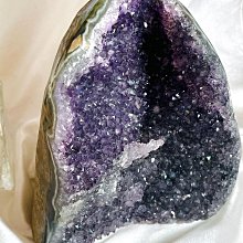 紫晶洞擺件.收藏品全拋光烏拉圭紫晶開口笑，直徑18公分左右，5280g 歷史價格詳細信息