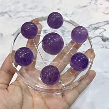 『純天然水晶量販』天然紫水晶三輪骨幹戒指~名牌款式(花朵形)超亮眼~附禮盒 歷史價格詳細信息