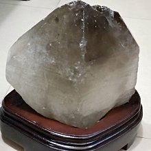 天然無燒黃水晶柱 (含座一起出售），黃水晶柱尺寸（不含座尺寸）：高160mm, 寬52mm, 592g 歷史價格詳細信息