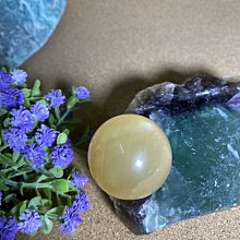 天然冰洲黃水晶元寶一只附座 =批貨武場=風水 優化[招財擺飾 開市 迎神 聚寶盆 辦公桌 貔貅 收銀機  五色石 宴王] 歷史價格詳細信息