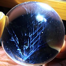 特殊 全白 珍珠母貝色系 大型銅燈    . 幾何圖形 鑲嵌玻璃完整完美 . 徑 45 高約 53 全件超美 . 大型桌 歷史價格詳細信息