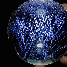 特殊 全白 珍珠母貝色系 大型銅燈    . 幾何圖形 鑲嵌玻璃完整完美 . 徑 45 高約 53 全件超美 . 大型桌 歷史價格詳細信息