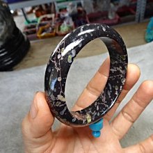 《藍晶寶石玉石特賣→〈手鐲系列〉→ 天然七彩梅花玉厚寬版手鐲→Z690 價格比較,價格查詢,歷史價格詳細信息