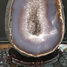 天然異象瑪瑙晶洞帶綠幽1810g*高19.5*長14*厚14公分#211 歷史價格詳細信息