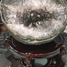 天然異象瑪瑙晶洞帶綠幽1810g*高19.5*長14*厚14公分#211 歷史價格詳細信息