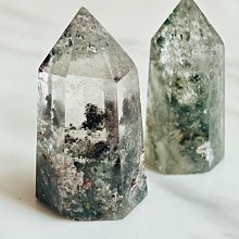 白水晶柱 帶綠幽靈優雅雪景幾乎全淨 | 高17cm | qu268 歷史價格詳細信息