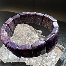 「智能之石」~ 水瓶座的守護水晶~天然螢石蝴蝶雕刻銀鑲吊墜金色托 歷史價格詳細信息