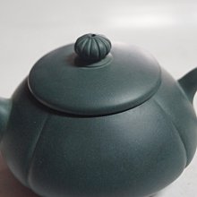 珍藏極品正宗新疆和闐羊脂黃口籽料，大師級精雕“圓圓滿滿"大板指~玉質細潤結構紮實~#讓藏價15000元~附證書疫情五折 歷史價格詳細信息