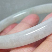 天然A貨翡翠手鐲，白月光正圈手鐲，自然光拍攝，底子很水頭，完美，帶證書發貨，支持全國復檢不 歷史價格詳細信息