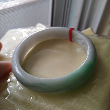 ⚜善霖翡翠⚜緬甸玉翡翠A貨細糯底財神爺，開臉童趣，磨砂精工，不喜歡神佛像太肅穆的愛玉們可以入手，新年要到了，請來過爐保祐一整年的財運興旺吧~完美無紋裂，附掛繩 歷史價格詳細信息