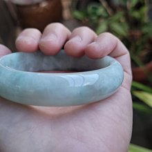 天然緬甸A貨翡翠玉鐲~老坑冰膠綠底~附玉石證書~特價:26800元起標~綠柚紫渼 歷史價格詳細信息