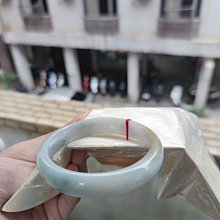 ⚜善霖翡翠⚜緬甸玉翡翠A貨細糯底財神爺，開臉童趣，磨砂精工，不喜歡神佛像太肅穆的愛玉們可以入手，新年要到了，請來過爐保祐一整年的財運興旺吧~完美無紋裂，附掛繩 歷史價格詳細信息