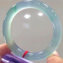 緬甸翡翠子岡牌38.3/23.1/8.3毫米飄果綠意境優美，16533 歷史價格詳細信息