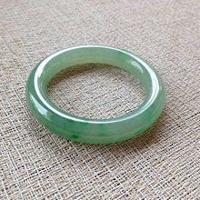 玉手鐲 翡翠老坑陽綠手鐲玉鐲水潤細膩緬甸翡翠滿綠玉鐲子正圈 歷史價格詳細信息