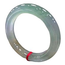 緬甸翡翠子岡牌38.3/23.1/8.3毫米飄果綠意境優美，16533 歷史價格詳細信息