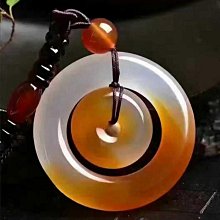 品名：俏色巧雕鈕規格：2.55x2.55x5.23厘米 產地：老撾 編號：133號 描述： 壽山石 印章 擺件 二手【國玉之鄉二店】236 歷史價格詳細信息