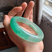 獨龍玉非洲翠冰飄花手鐲5353.5/12.3/8.2近玻璃底的一只小高貨！！超好看的冰 歷史價格詳細信息