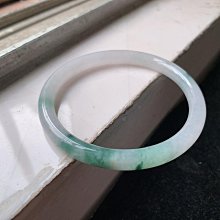 58圈白冰淺飄獨龍玉手鐲非洲翠#手鐲白多綠少 獨龍玉非洲翠 保A保天然支持復檢 58.2- 歷史價格詳細信息