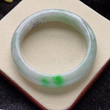 翡翠手鐲56-57圈口春彩紫羅蘭寬邊正裝手鐲 尺寸56.9*12.2*7.8mm 料子細膩 歷史價格詳細信息