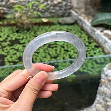 【55圓條】辣陽綠復古圓條翡翠手鐲-11-9.5糯化到糯冰底，種老細膩有水頭。這個陽綠色優 歷史價格詳細信息