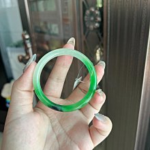 #手鐲【青荷淡香】50貴妃圓48圈口小清新淡果綠貴妃天然翡翠A貨緬甸玉手鐲保A有證❤貴妃尺 歷史價格詳細信息