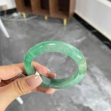 獨龍玉手鐲 冰翠款 56圈口 冰飄花的款式 小細鐲 上手清秀的款式 冰感和種水都很好 性價 歷史價格詳細信息