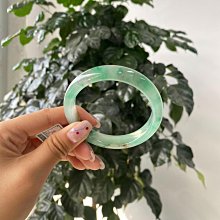 冰黃加綠飄花翡翠珠珠  尺寸卡5.8有小色根和雜棉點冰黃加冰綠相交融的一 翡翠 飾品 收藏【二手】【微淵古董】-1722 歷史價格詳細信息