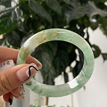 獨龍玉手鐲 小價位 53圈口 獨龍玉 清倉 飄花款 顏色翠綠偏深 上手清秀的款式 喜歡勻色 歷史價格詳細信息